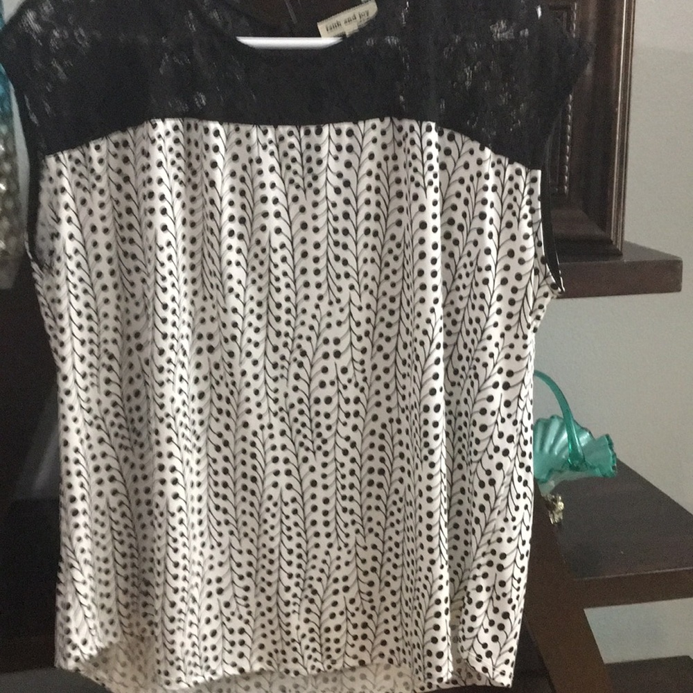 Sleeveless top